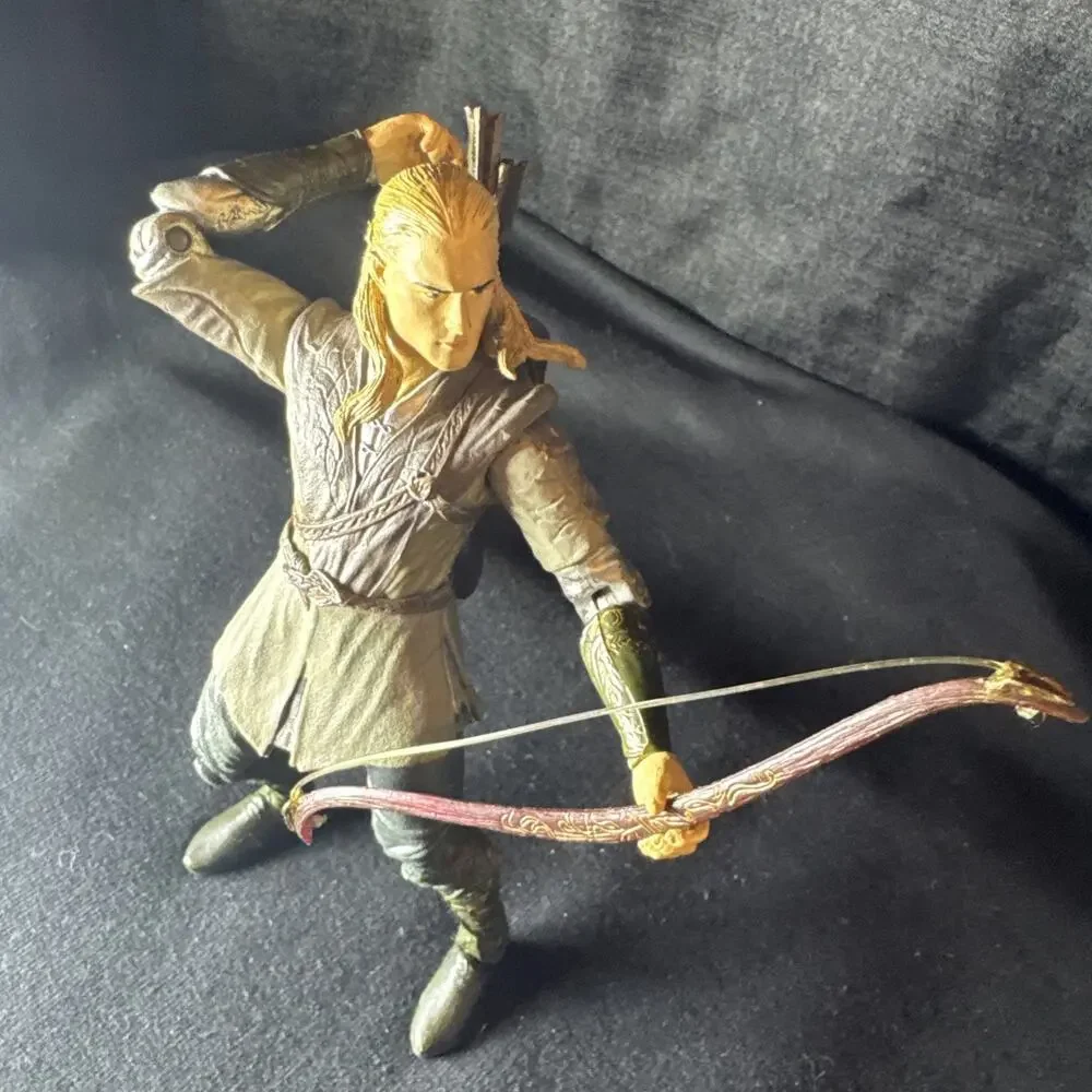 Lord of the Rings Legolas ToyBiz 2001 6in Action Figure Bow Arrow LOTR
